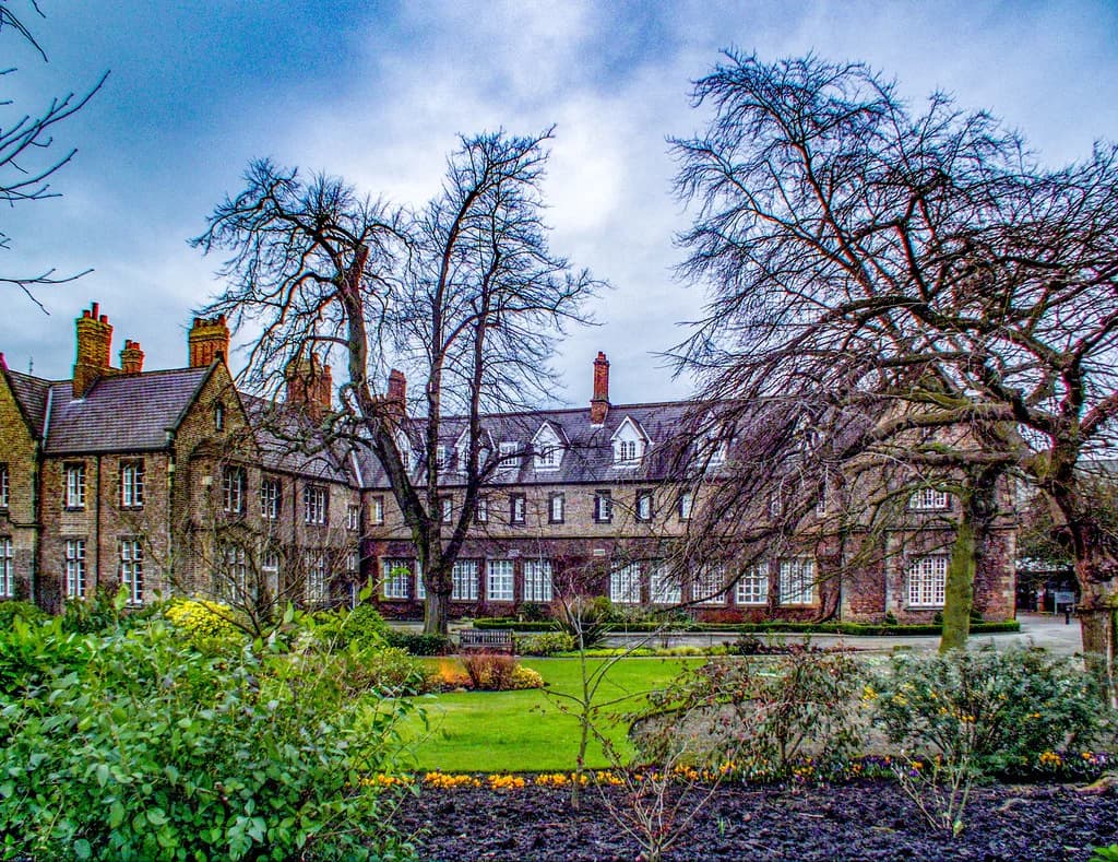 York St John University
